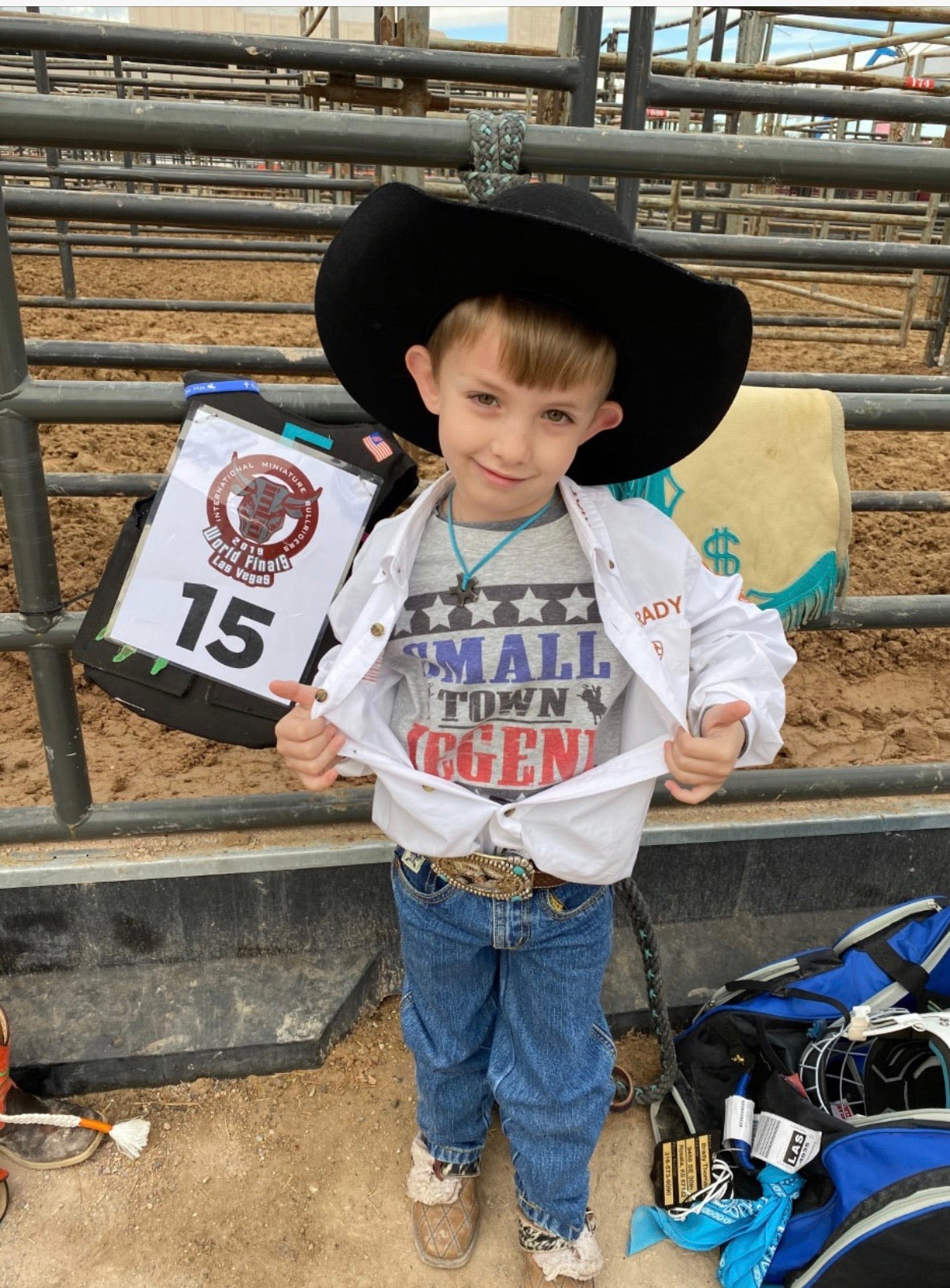 Small Town Legend - S/S Youth Tee - Gray